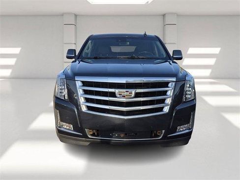 Used 2020 Cadillac Escalade Luxury image 8