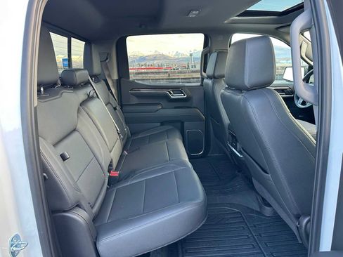 Used 2023 GMC Sierra 1500 Elevation w/ Elevation Premium Package image 12