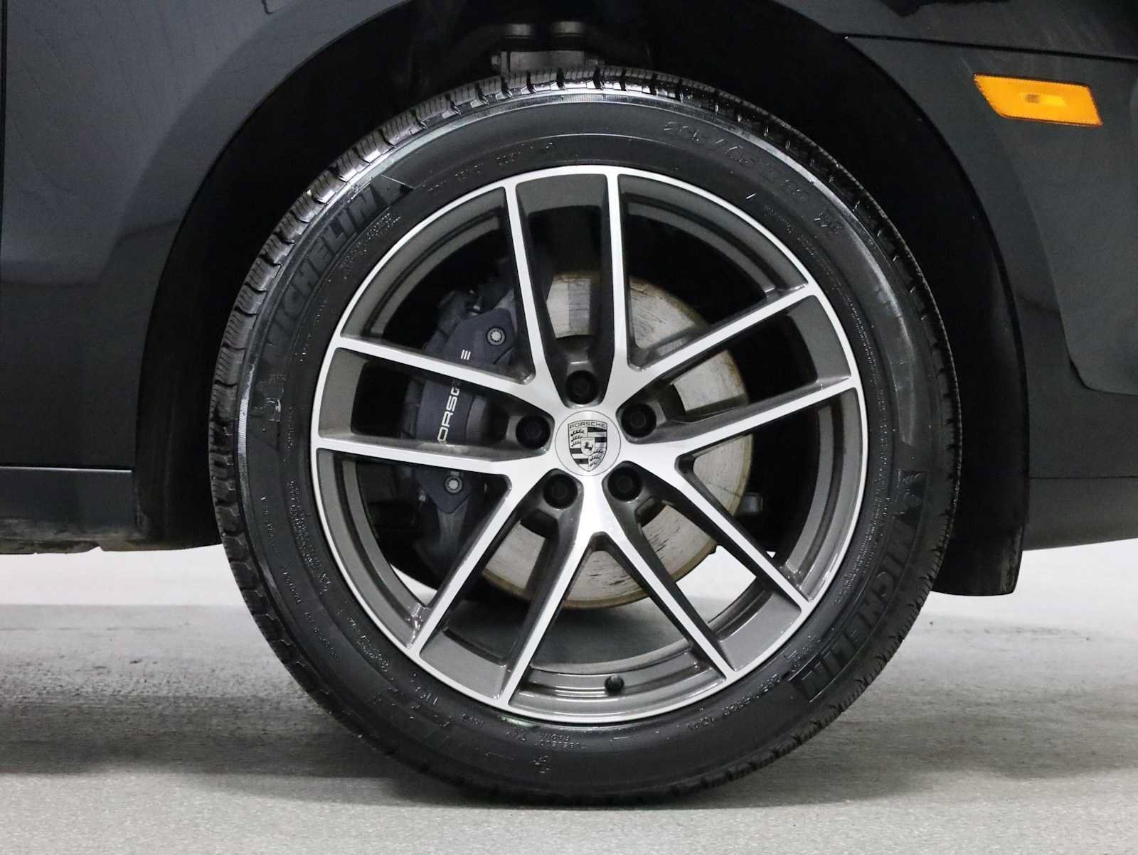 Used 2026 Porsche Macan AWD/4WD image 12