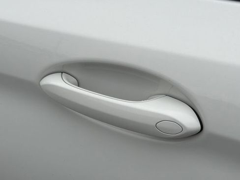 Used 2023 BMW 540i w/ M Sport Package image 34