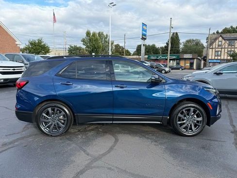 Used 2022 Chevrolet Equinox RS w/ RS Leather Package image 8