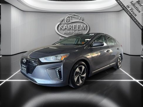 Used 2018 Hyundai Ioniq SEL FWD image 1