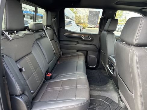 Used 2024 Chevrolet Silverado 1500 High Country w/ High Country Premium Package image 32