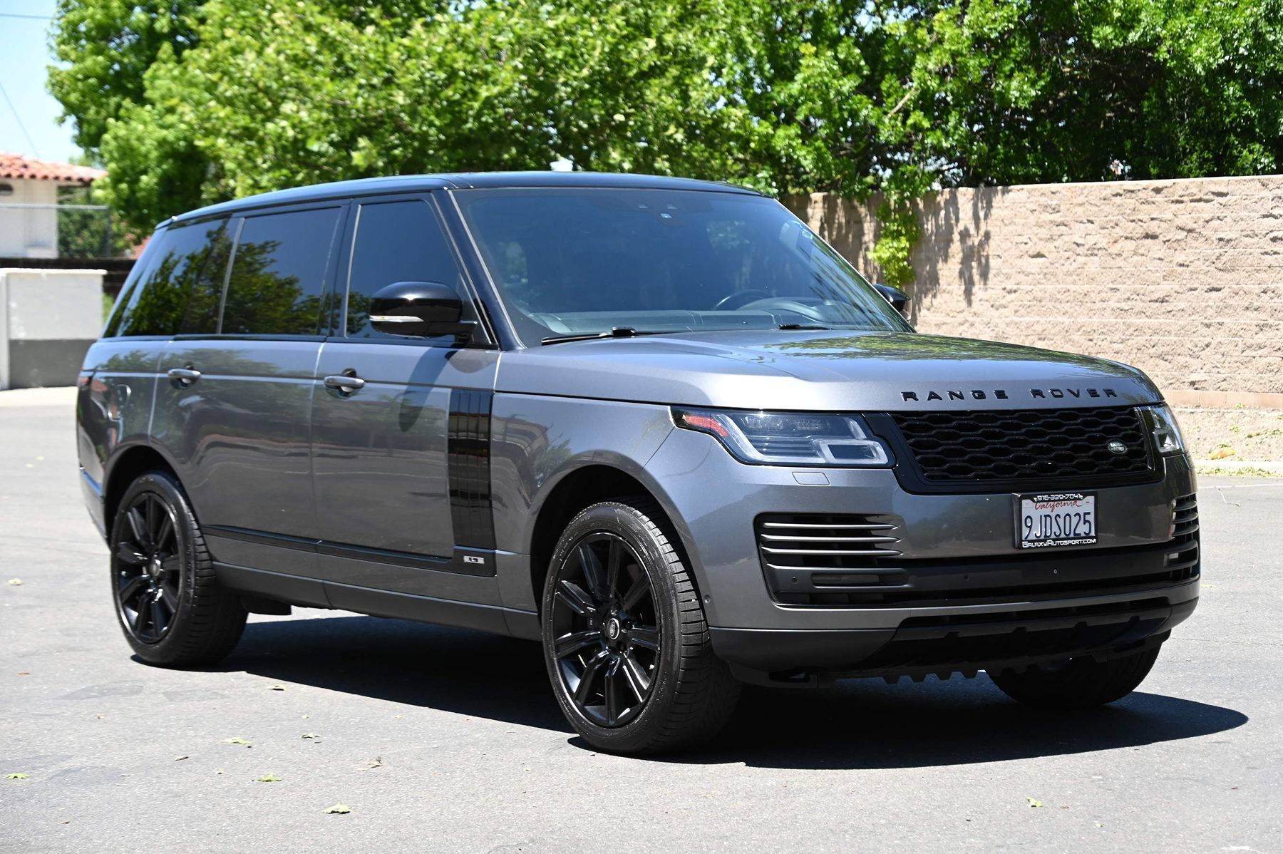 Used 2018 Land Rover Range Rover Long Wheelbase Supercharged AWD/4WD image 1