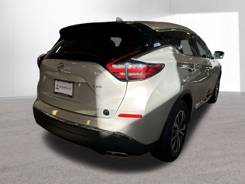 Used 2019 Nissan Murano S image 31