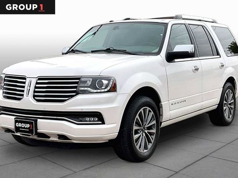 Used 2017 Lincoln Navigator Select AWD/4WD image 1