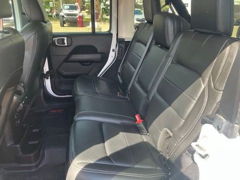 Certified 2018 Jeep Wrangler Unlimited Sahara AWD/4WD image 28