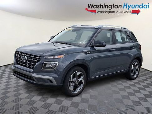 Used 2026 Hyundai Venue SEL FWD image 3