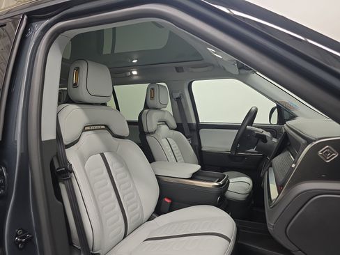Used 2025 Rivian R1S Adventure AWD/4WD image 24