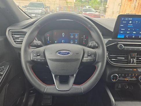 Used 2025 Ford Escape ST-Line AWD/4WD image 22
