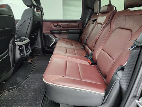 Used 2025 RAM 1500 Limited image 9