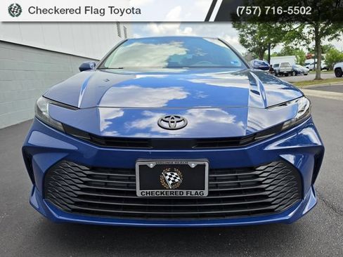 Used 2025 Toyota Camry LE w/ Convenience Package FWD image 12