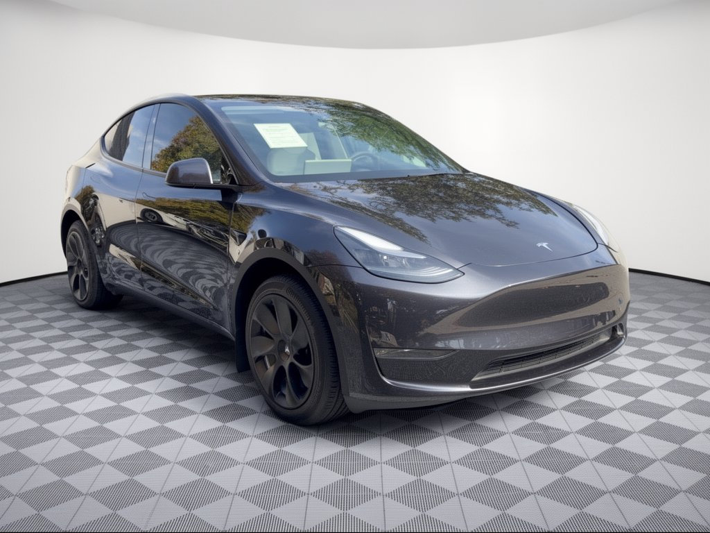 Used 2024 Tesla Model Y Long Range RWD image 7