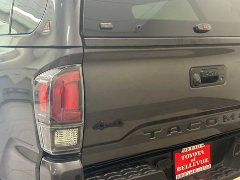 Certified 2021 Toyota Tacoma Limited w/ Nightshade Package AWD/4WD image 7