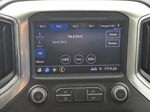 Used 2022 Chevrolet Silverado 2500 LT w/ Convenience Package image 17