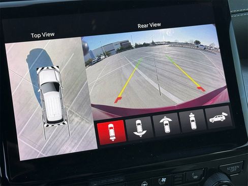 Used 2023 Jeep Grand Cherokee L Limited w/ Luxury Tech Group II image 16