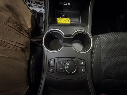 Certified 2022 GMC Terrain SLE w/ Driver Convenience Package image 21