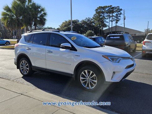 Used 2016 Toyota RAV4 Limited image 7