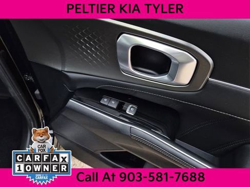 Certified 2022 Kia Sorento SX image 19