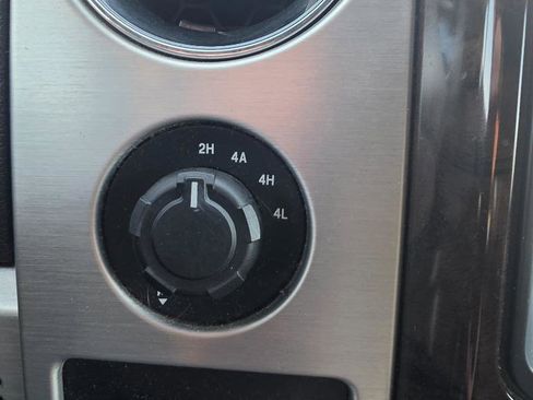 Used 2014 Ford F150 Platinum w/ Max Trailer Tow Package image 18