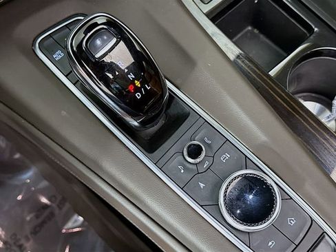 Used 2023 Cadillac Escalade ESV Premium Luxury image 20