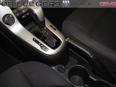 Used 2014 Chevrolet Cruze LT w/ All-Star Edition image 23