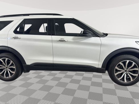 Used 2020 Ford Explorer ST w/ Premium Technology Package image 6