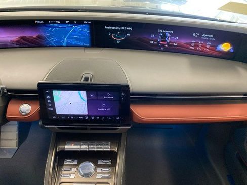 New 2025 Lincoln Nautilus Black Label image 21