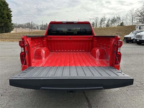 Used 2024 Chevrolet Silverado 1500 Custom image 21