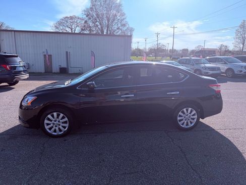 Used 2014 Nissan Sentra S image 5
