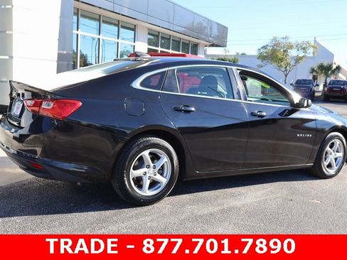 Used 2017 Chevrolet Malibu LS image 8