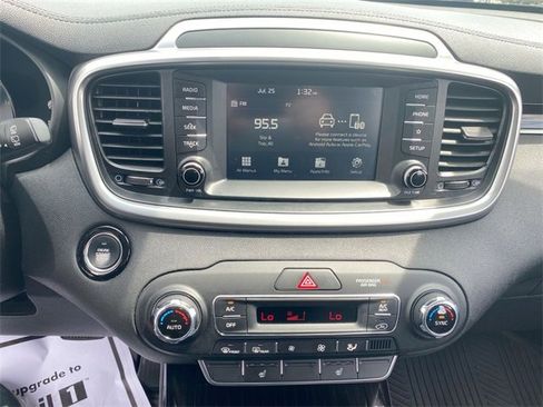 Used 2020 Kia Sorento EX image 24