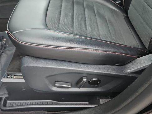 Certified 2024 Ford Edge ST-Line AWD/4WD image 26