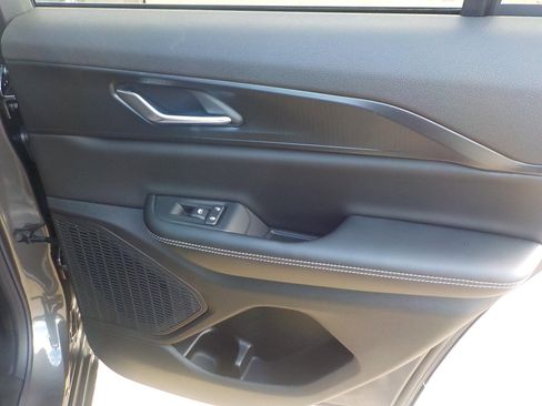 New 2025 Jeep Grand Cherokee 4WD image 11