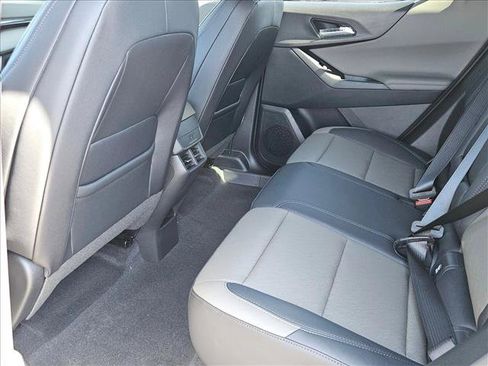New 2026 Chevrolet Equinox LT w/ Convenience Package II FWD image 16