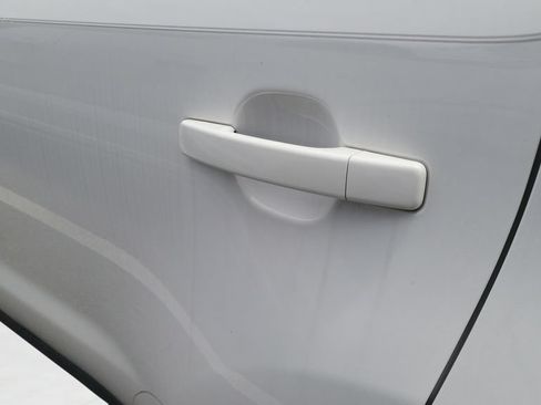 Used 2015 Kia Soul + FWD image 11