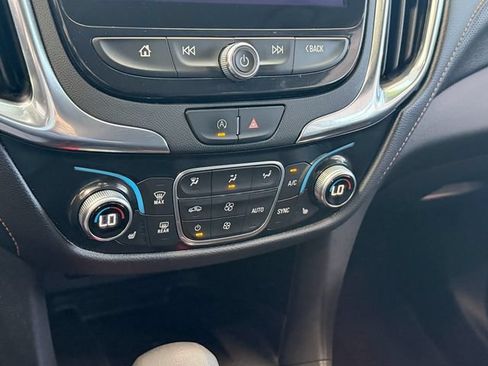 Certified 2022 Chevrolet Equinox Premier FWD image 16