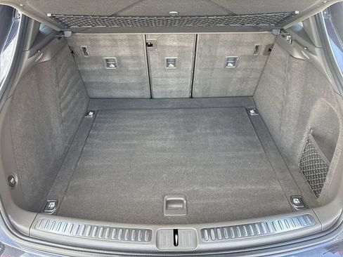 Used 2020 Porsche Macan image 31