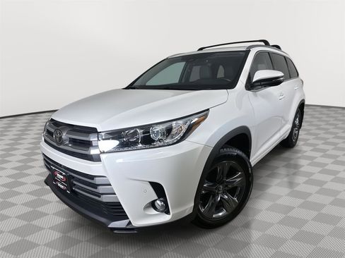 Used 2018 Toyota Highlander Limited Platinum AWD/4WD image 1
