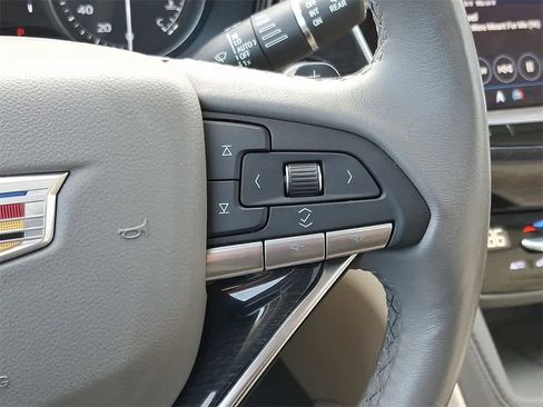 Used 2024 Cadillac XT6 Premium Luxury w/ Technology Package image 24