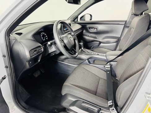 Used 2024 Honda HR-V Sport image 5