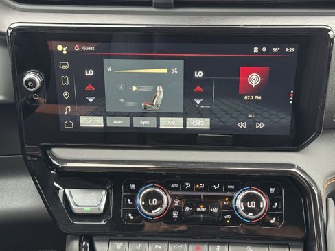 New 2026 GMC Sierra 2500 AT4 image 21