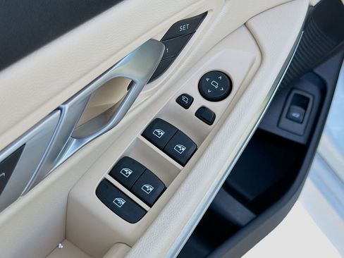 Used 2023 BMW 330i Sedan w/ Driving Assistance Package image 25