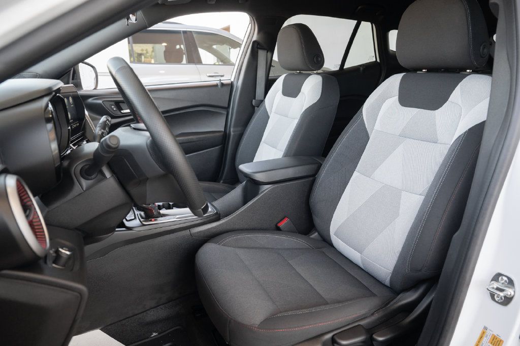 Used 2026 Chevrolet Trax RS w/ Driver Confidence Package FWD image 20