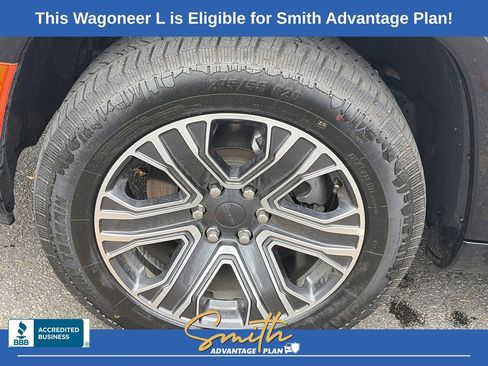 Used 2024 Jeep Wagoneer L Series II image 14