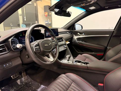 Used 2025 Genesis G70 3.3T Advanced image 11