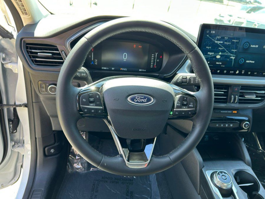 Used 2023 Ford Escape SE FWD image 20