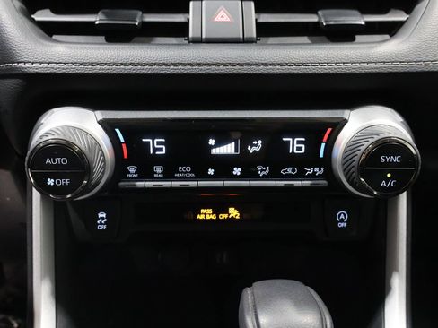 Used 2024 Toyota RAV4 XLE image 31