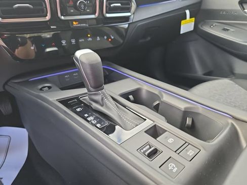 New 2026 Nissan Sentra SV w/ SV Convenience Package FWD image 24