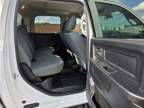 Used 2018 RAM 3500 Tradesman w/ Popular Equipment Group RWD image 19